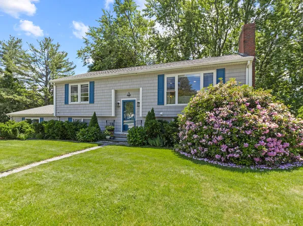 13 Harlow Street, Scarborough, ME 04074