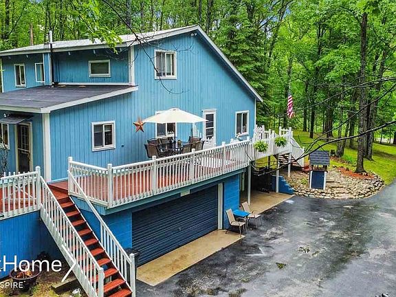 3rd image of 18750 Red Pine Dr
