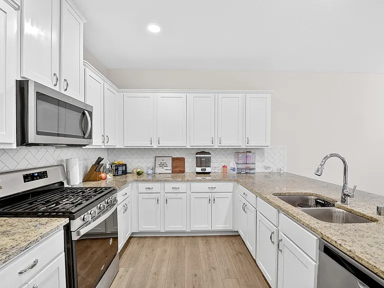 2261 Obsidian Dr — Photo 18
