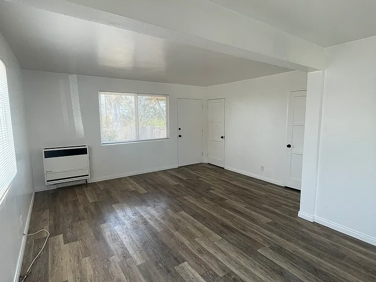 6604 Kelly St — Photo 11