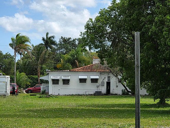 3rd image of 145 SW 3rd Avenue
