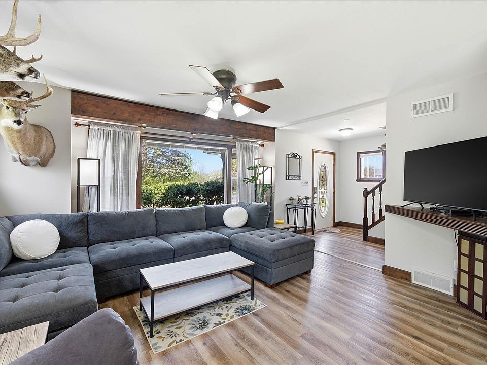 7684 N 107th St, Milwaukee, WI 53224 | MLS #50325329 | Zillow