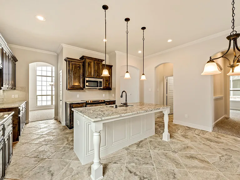 Expansive kitchen with Two tone cabinets