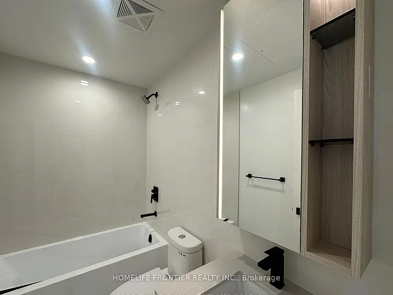 699 Sheppard Ave E #221 — Photo 6