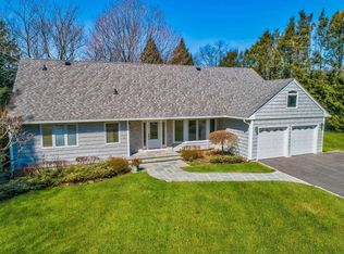 6 Polly Dr, Huntington, NY 11743