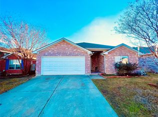 310 Montana Dr, Arlington, TX 76002