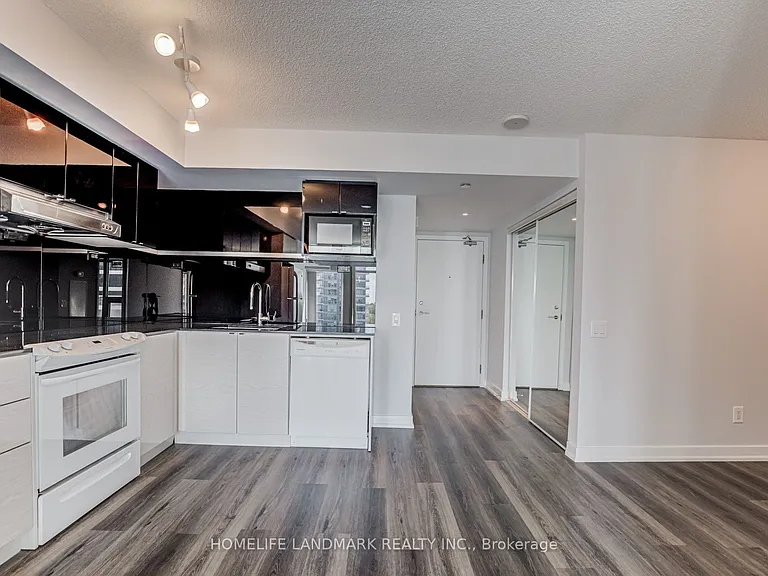 72 Esther Shiner Blvd #1003 — Photo 9