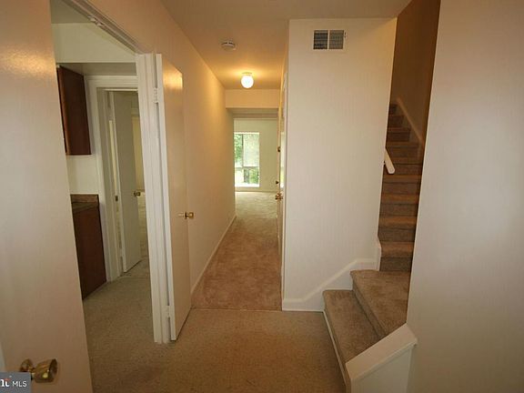 3rd image of 3722 Persimmon Cir