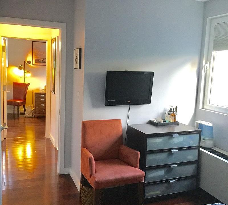 1st image of 639 6th Ave #1
