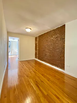 Rented by Waverly Realty Associates | media 10