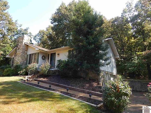 5th image of 108 Shady Brook Ln