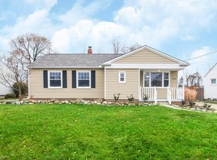 10630 Fairlawn Dr, Parma, OH