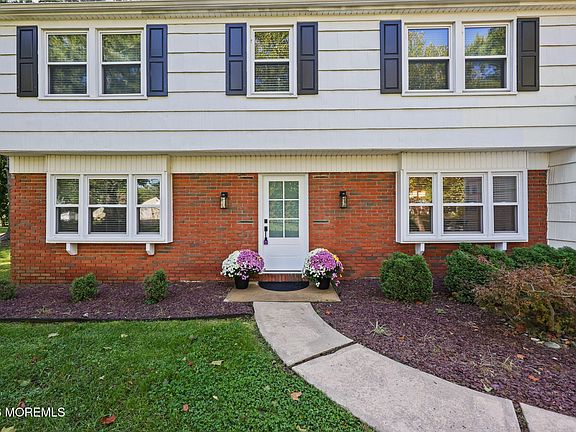 3rd image of 22 Knox Lane