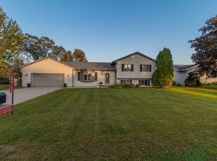 N6162 Eric Ave, Onalaska, WI 54650