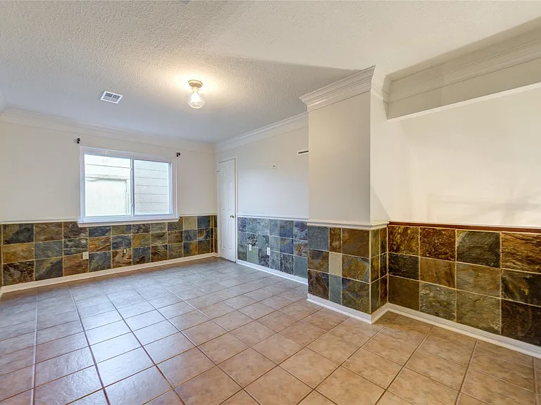21450 Park Post Ln — Photo 31