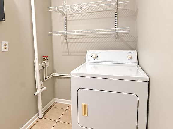 5th image of 2407 Sequoya Dr