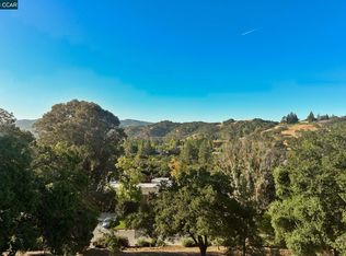 2549 Golden Rain Rd APT 1, Walnut Creek, CA 94595