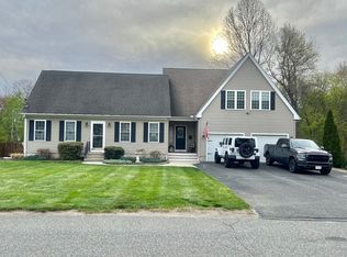 42 Mechanic St, Palmer, MA 01069