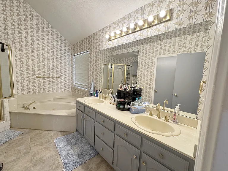 2530 Millcroft Ln — Photo 20