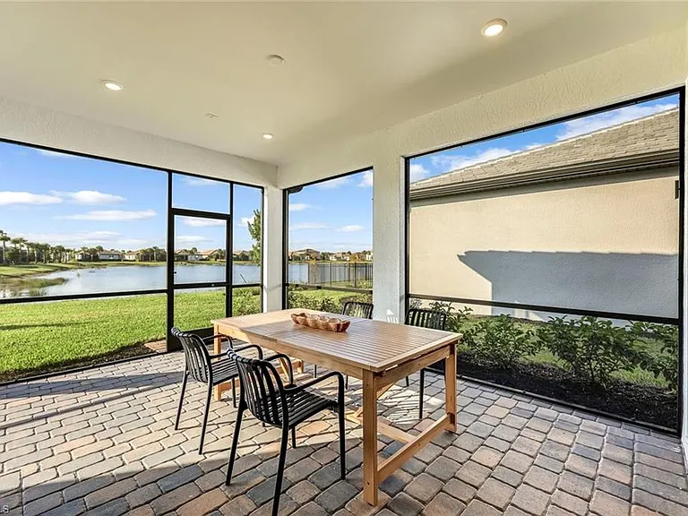 20530 Pebble Glen Dr — Photo 17