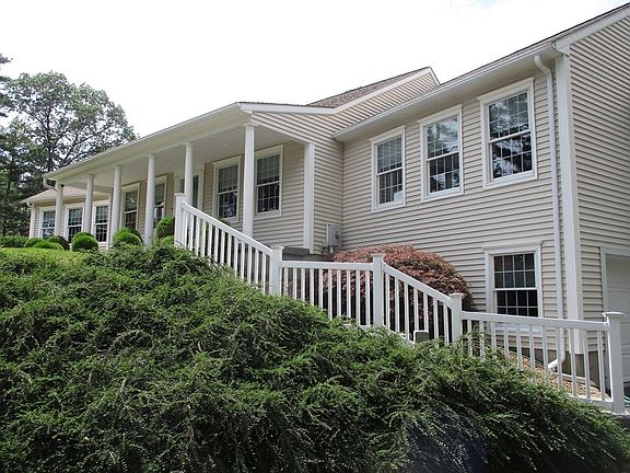 3rd image of 3 Frost Ln