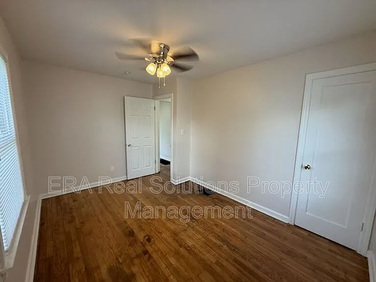2217 Grasmere Ave — Photo 9