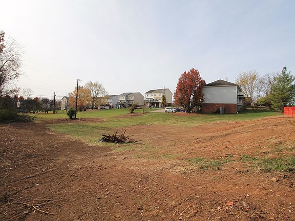 4th image of 406 Richmond Ave