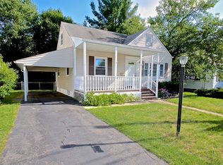 32-02 Norwood Dr, Fair Lawn, NJ 07410