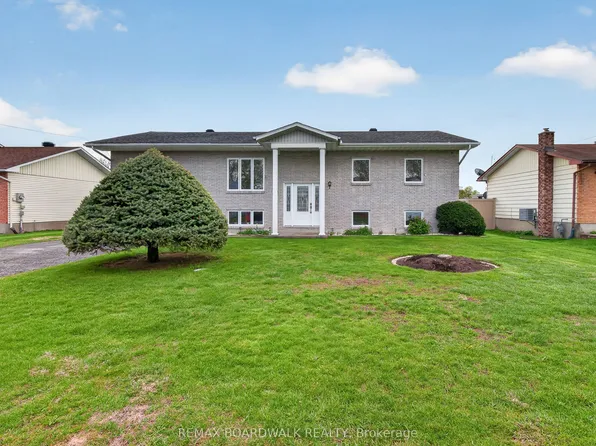 14 Albert St, Casselman, ON K0A 1M0