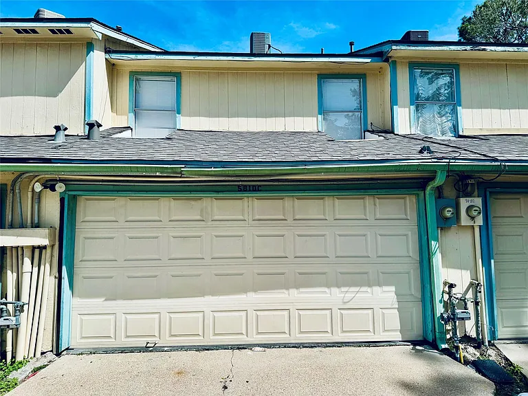 5810 Twisted Pine Ct #C — Photo 22