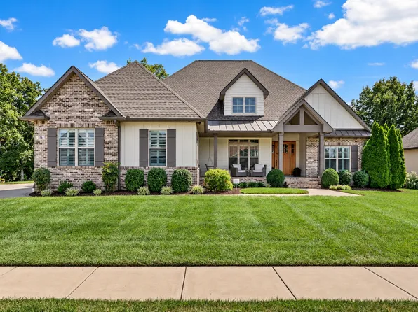 279 Harrowgate Dr, Clarksville, TN 37043