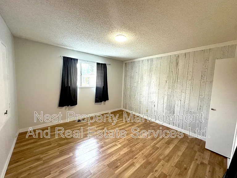 2737 Budd Rd #A — Photo 11