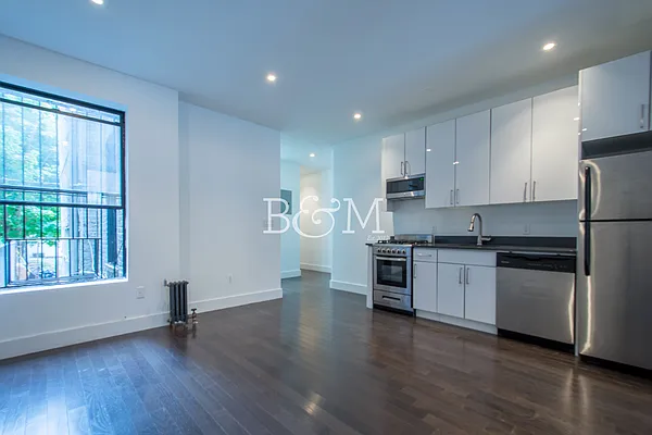 Rented by Brick&Mortar | media 21