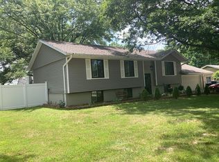 1804 Countryside Dr, Pittsburg, KS 66762