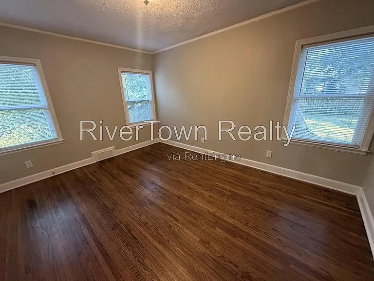 187 N Holmes St — Photo 19