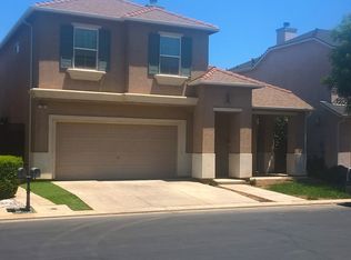 725 W Brittany Ln, Clovis, CA