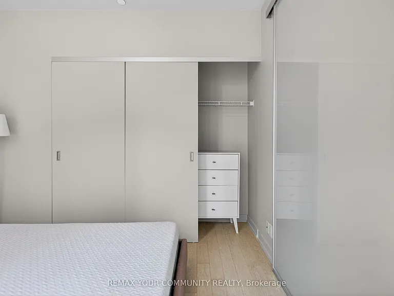 11 Charlotte St #204 — Photo 19