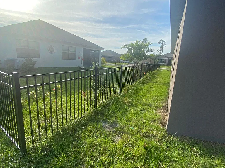 822 Remington Green Dr SE — Photo 44