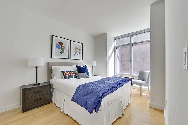 Sold by Compass | media 17