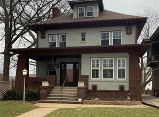 1301 S 36th St, Omaha, NE 68105