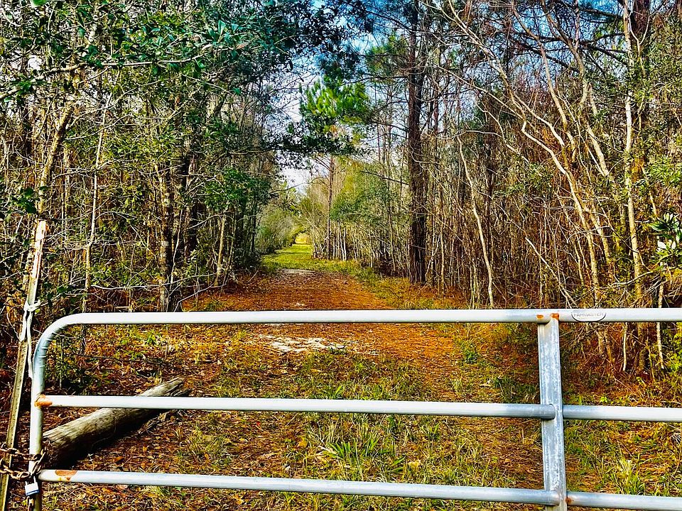 2nd image of Old Lower Bay Rd