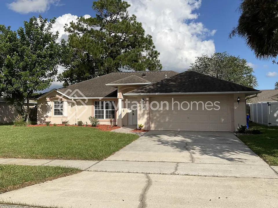 972 Kingfisher Way