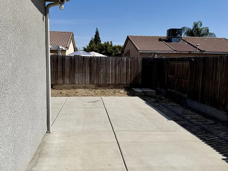 1908 E Monte Vista Ave — Photo 49