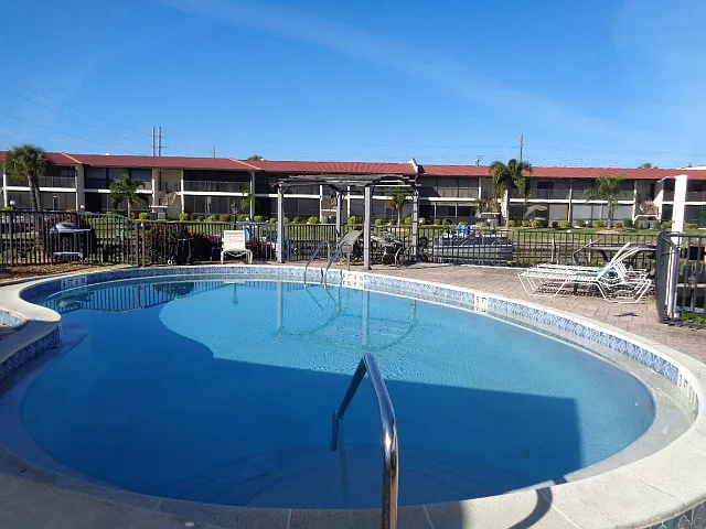 2 bed, 1161 sqft, $1,650 — Photo 4