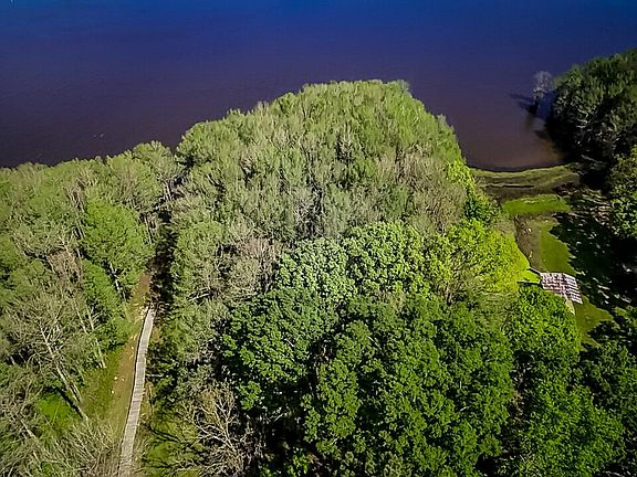 2nd image of 451 Wiggins Rd