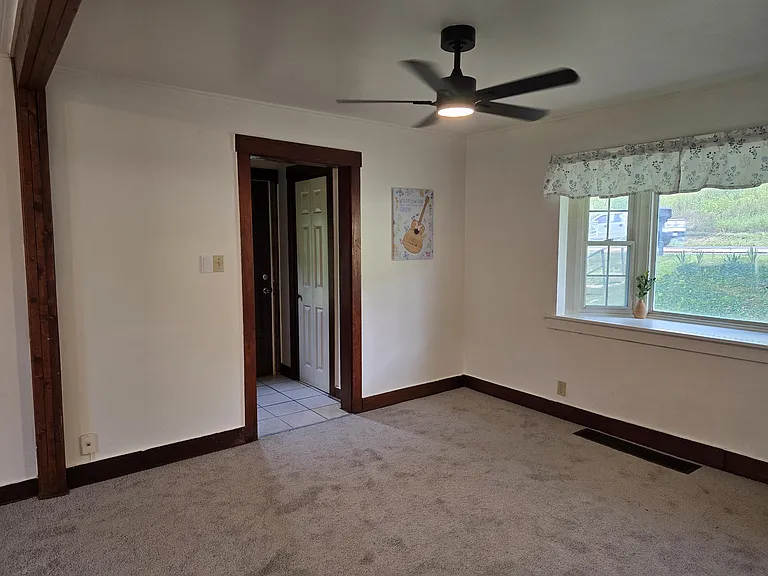 106 Lowry St — Photo 12