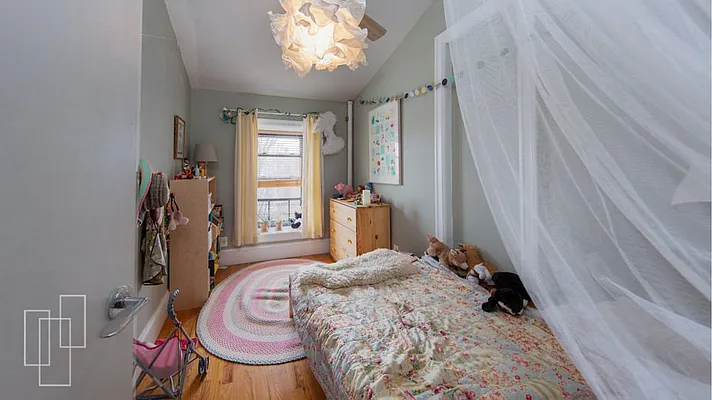 Rented by Garfield Realty  | media 20