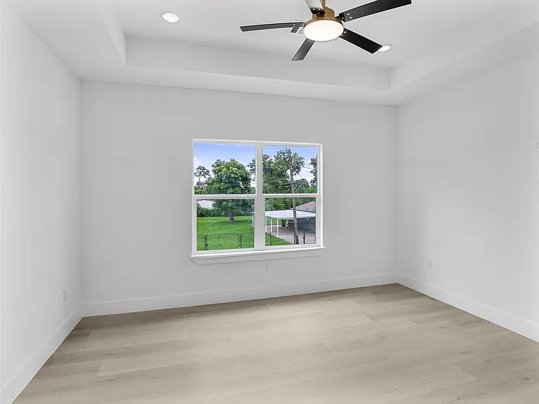 4103 E Toliver St — Photo 16