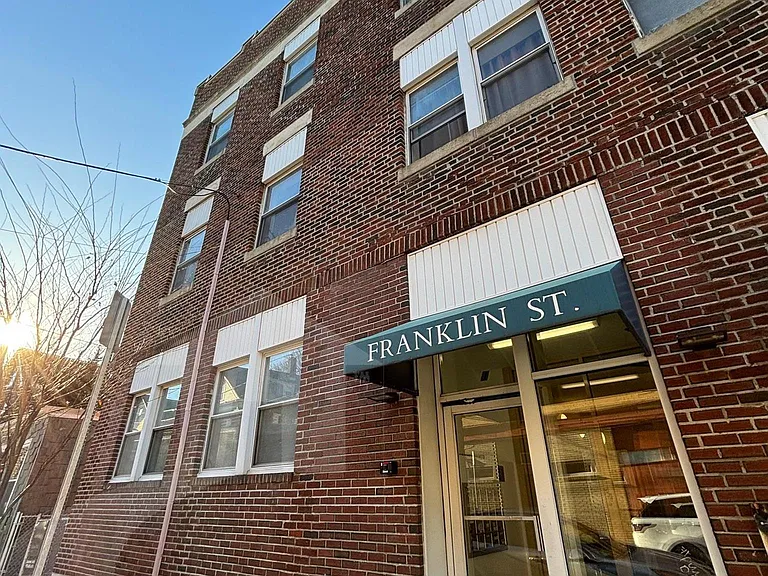 1 Franklin St #202 — Photo 11