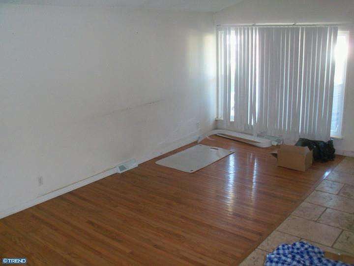 2nd image of 2615 Foehl Ave